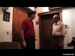 behaart_oma_swinger